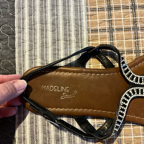GUC Madeline Stuart Sandals - Picture 3 of 4